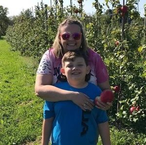 Meet your Posher, Lorilei